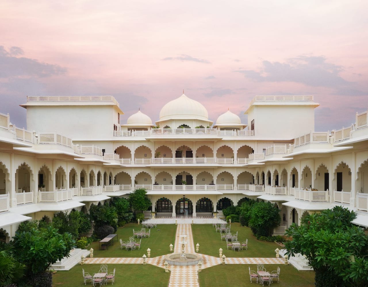 Courtyard of Anuraga Palace