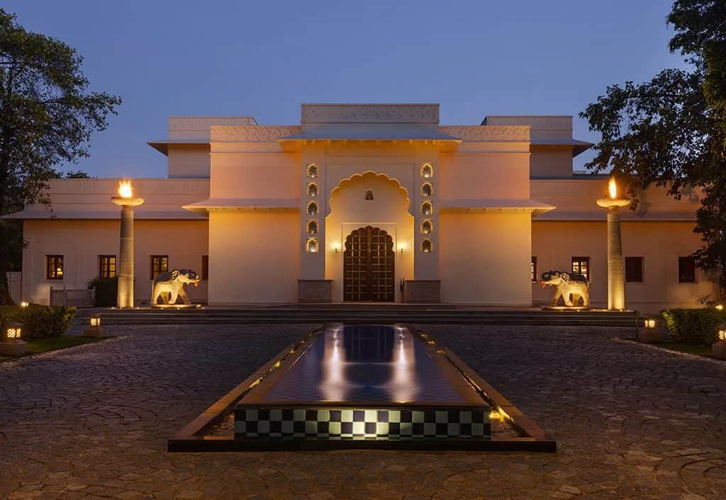 Entrance and reflecting pool at The Oberoi Vanyavilas